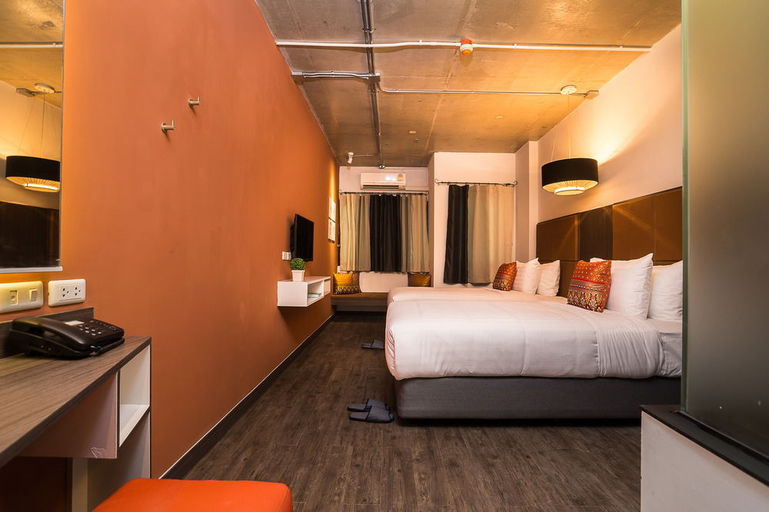 Bedroom 3, Aim House Bangkok Hotel, Khlong San