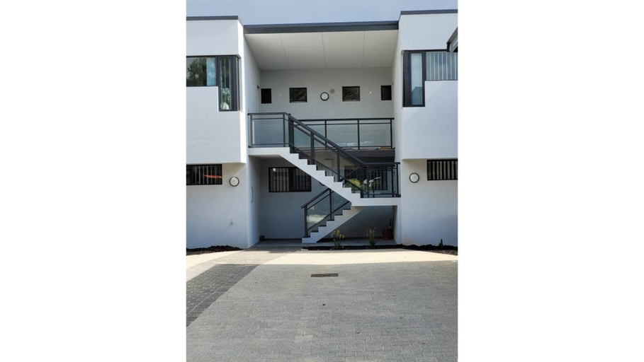 Bright Trendy 2bdrm Apt - Walk to River & Shops, Melville