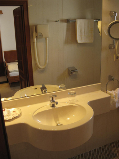 Bathroom 4, Hotel Alte Post Garni, Groß-Gerau
