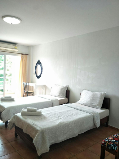 Bedroom 12