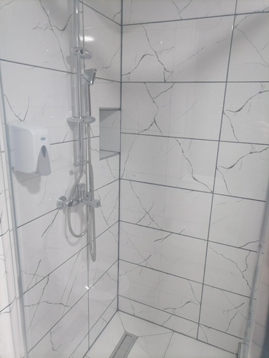 Bathroom 13
