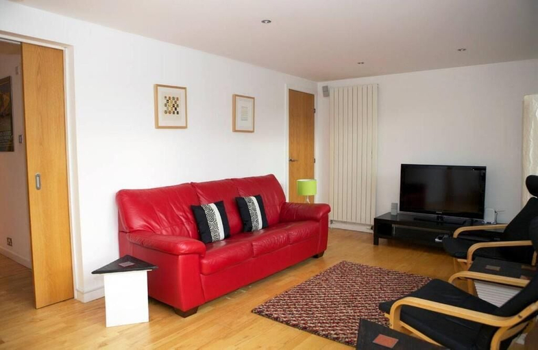 Others 4, JOIVY Inviting Flat in Canonmills, Edinburgh