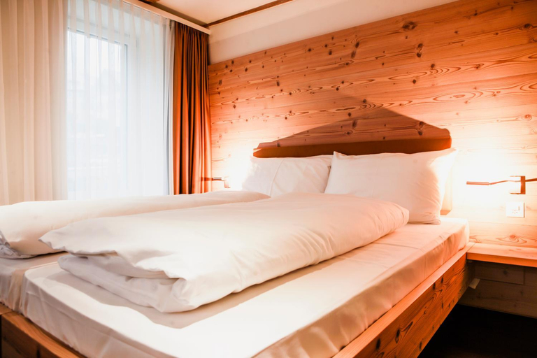 Bedroom 12