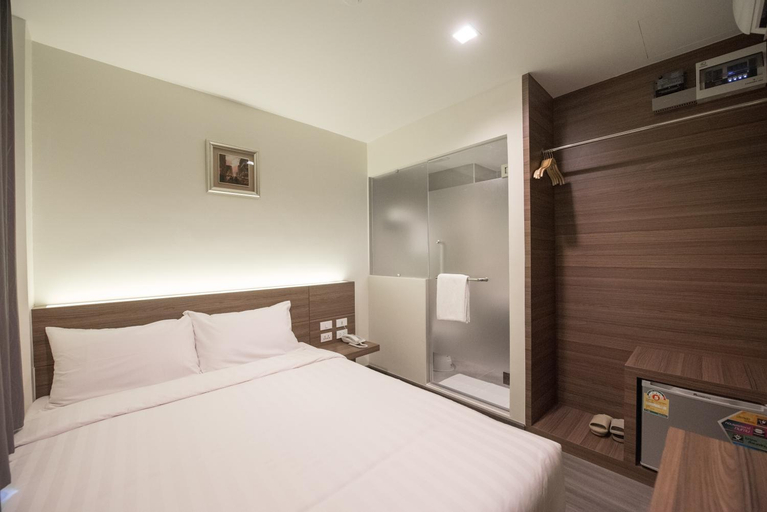 Bedroom 8