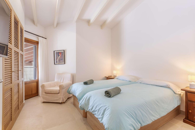 Others 5, Casa El Vila 61, Baleares