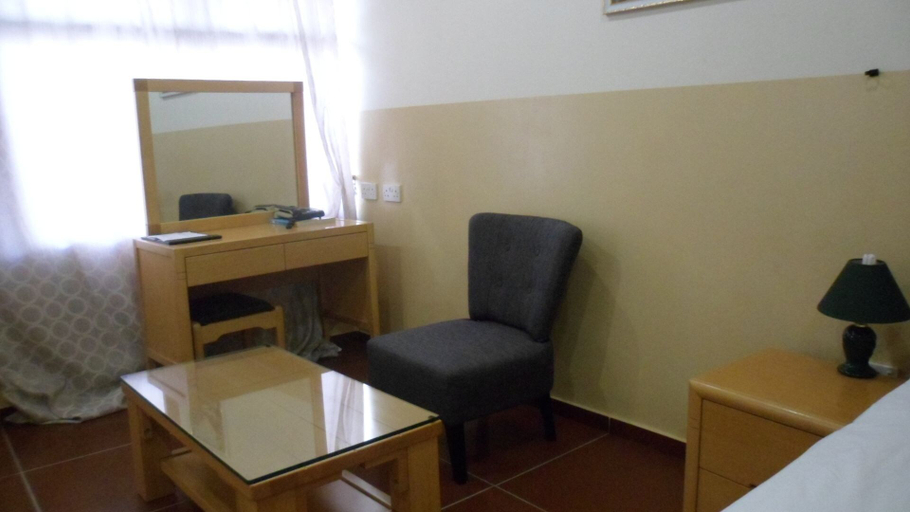 Others 5, Airport Hotel Maun, Ngamiland East