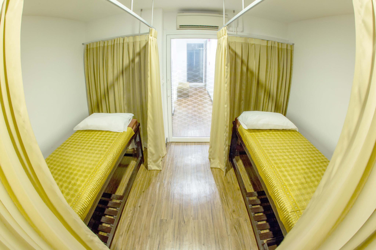 Bedroom 3, 128 Room And Massage, Khlong Toey