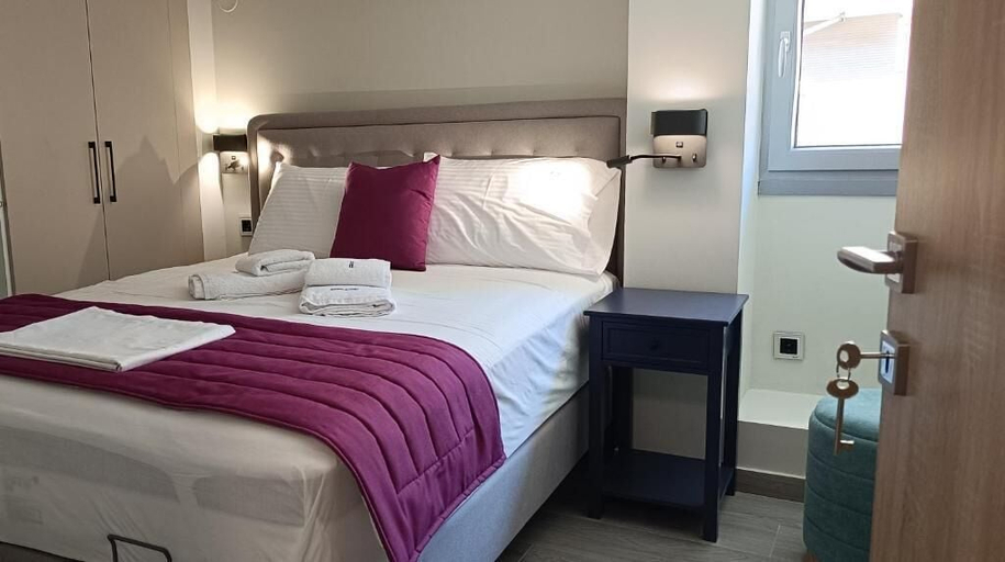 Bedroom 3, Pyrgiou Suites, Central Macedonia