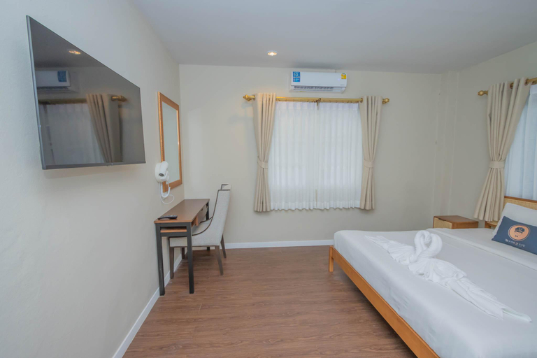 Bedroom 4, RoomQuest The Peak Patong Hill, Phuket Island