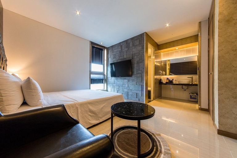 Bedroom 22
