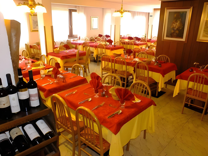 Food & Drinks 4, Orso Grigio, Trento