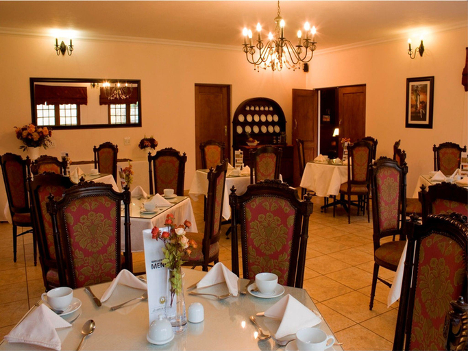 Food & Drinks 4, Alveston Manor Small Hotel, Nkangala