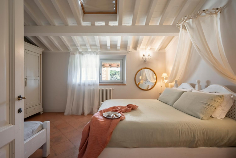 Bedroom 1, Il Cantinone, Livorno