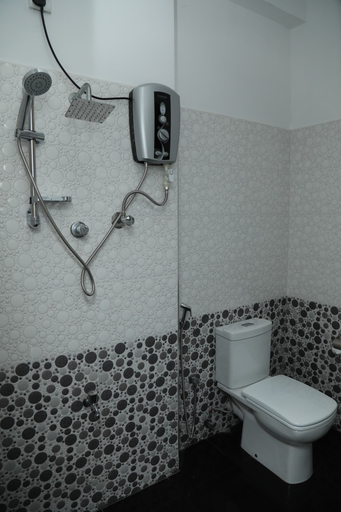 Bathroom 3, crystal wave, Matara Four Gravets