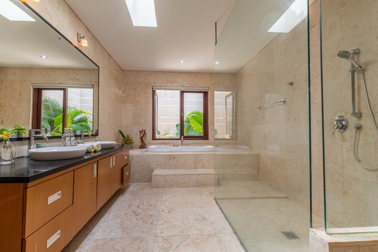 Bathroom 4, Villa Harmony Canggu, Badung