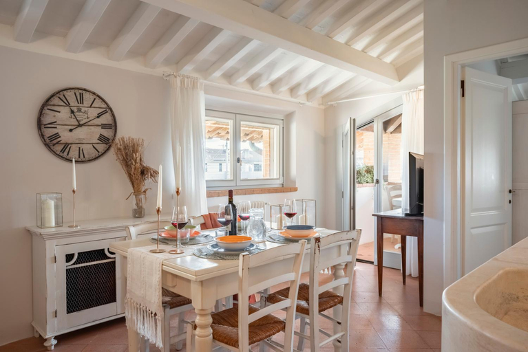 Dining Room 13