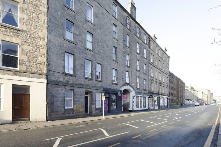 Exterior & Views 2, Bright and Modern Flat with desk, Edinburgh
