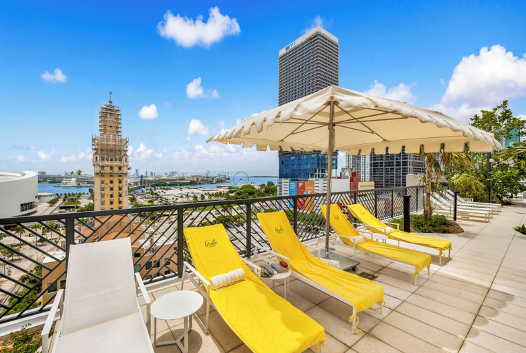 Others 3, Downtown Haven Sleek 1-BR with Vistas, Miami-Dade