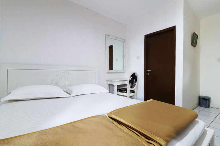Bedroom 13
