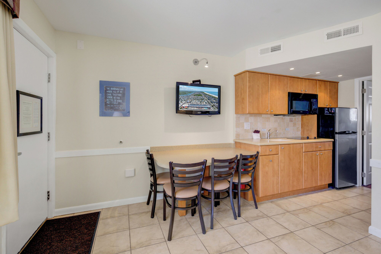 Others 5, Desert Sand Resort, Cape May