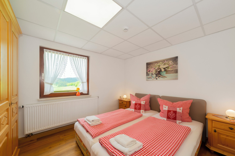 Bedroom 3, Gasthof Kanzlersgrund, Schmalkalden-Meiningen