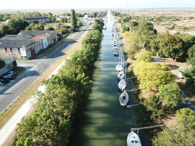 Others 5, Le Logis du Canal, Charente-Maritime