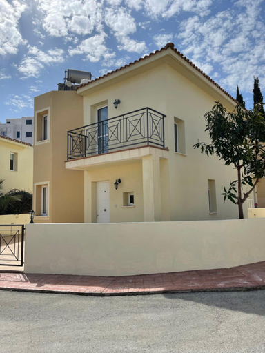 Others 5, Villa Flory