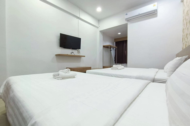 Bedroom 9