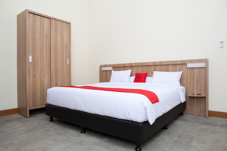 Bedroom 6
