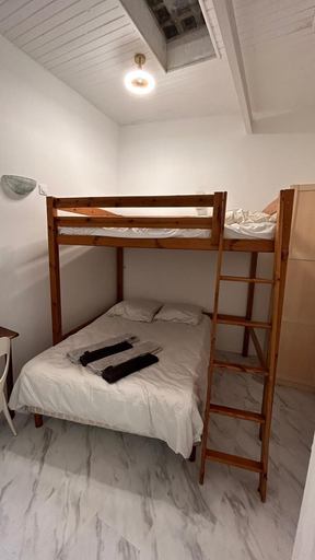 Bedroom 3, Bed and breakfast chez l'habitant, Bouches-du-Rhône
