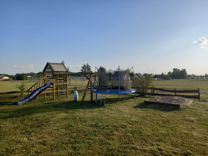 Others 3, Domki i pokoje nad stawem kolo Mragowa, Mrągowo
