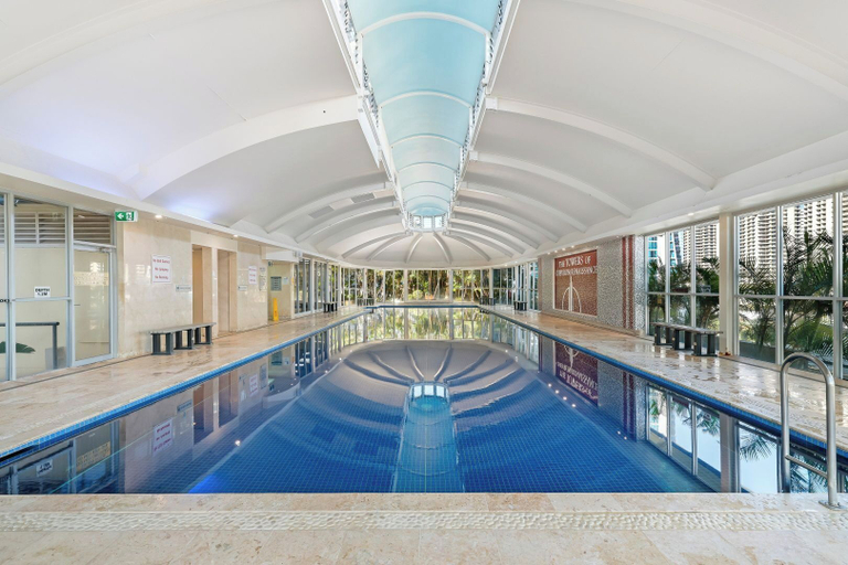 Sport & Beauty 5, Resort Style Chevron Apartments, Gold Coast