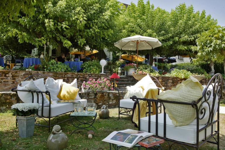 Others 4, Logis Hotel Hostellerie Saint-Jacques, Dordogne