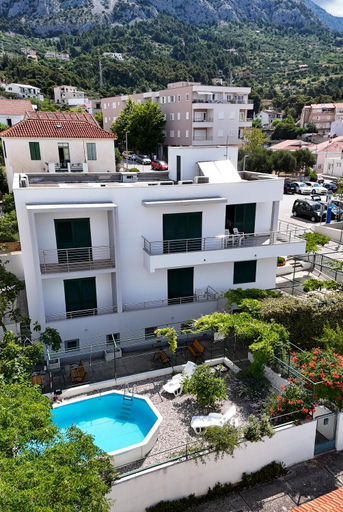 Others 5, Apartments turtle gardens, Makarska
