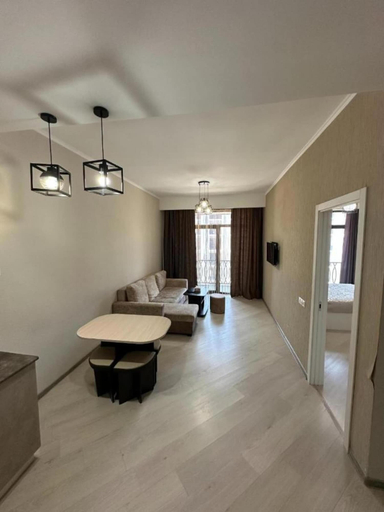 Others 5, Spacious 1BR Pool & Sauna