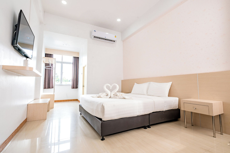 Bedroom 16