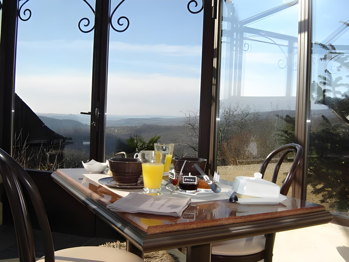 Food & Drinks, Les Hotes du Lac, Chambres et tables d'hotes, Aveyron