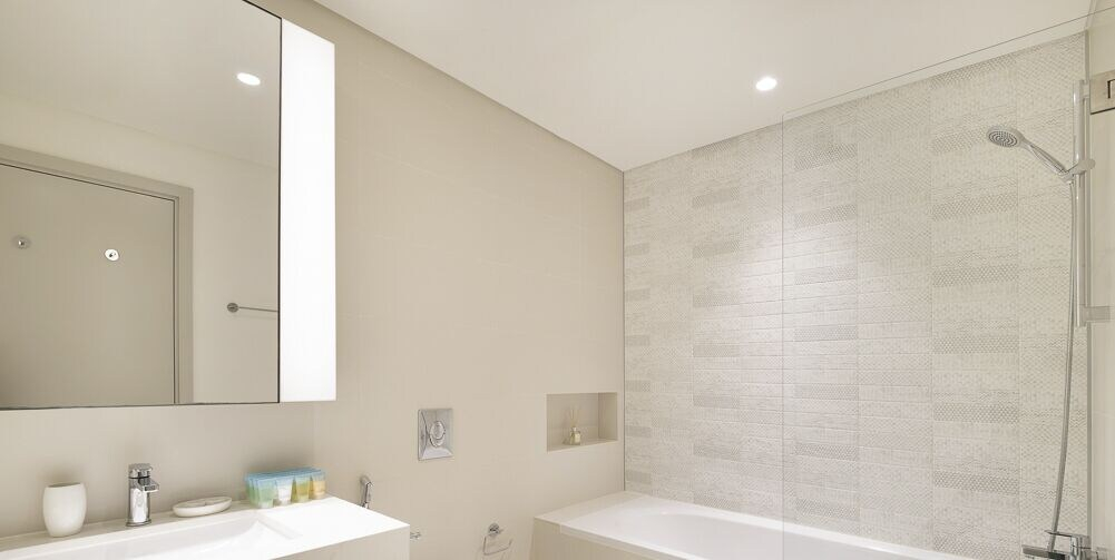 Bathroom, LUX The Atlantis Palm View Suite, Dubai