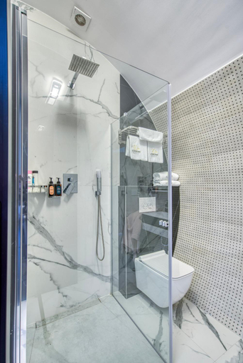 Bathroom 4