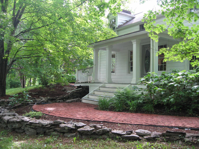 Private setting on country farm near Rhinebeck, Dutchess