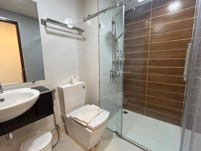 Bathroom 3, Uthaithani Resort, Nong Khayang