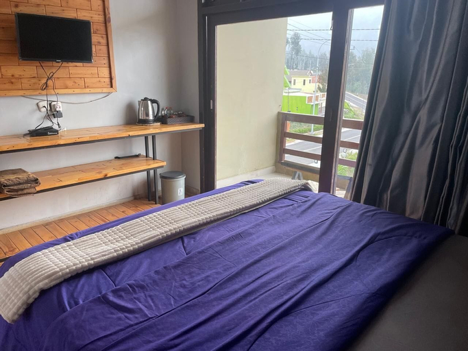 Bedroom 12