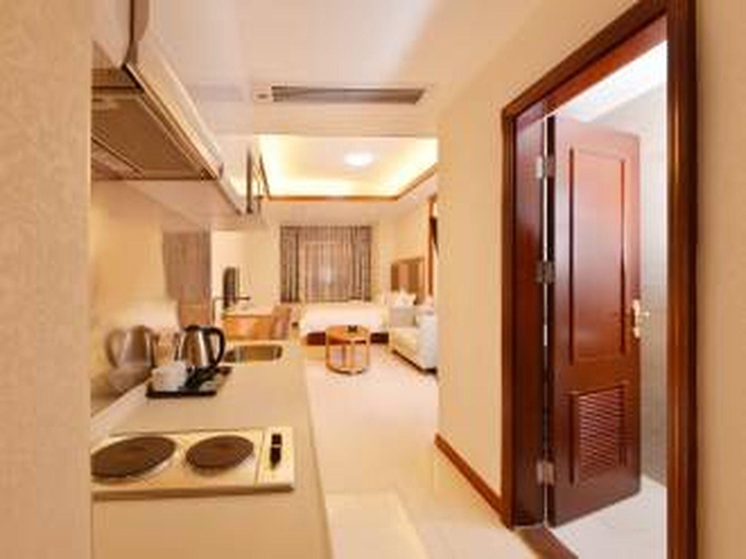 Dining Room 27