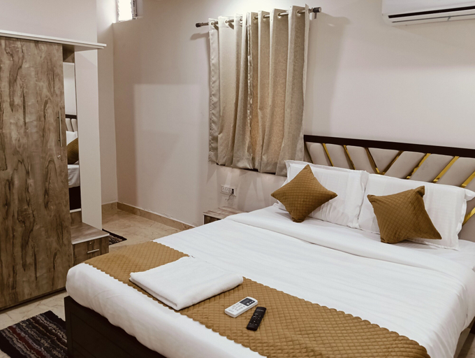 Bedroom 2, Vaaraahi Hotel, Ranga Reddy