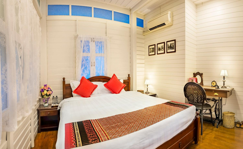 Bedroom 13
