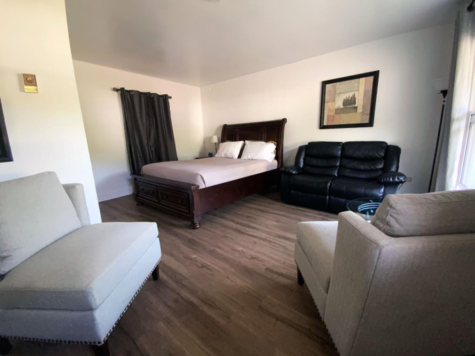 Bedroom, Mountain View Motel & Cottages, Inverness