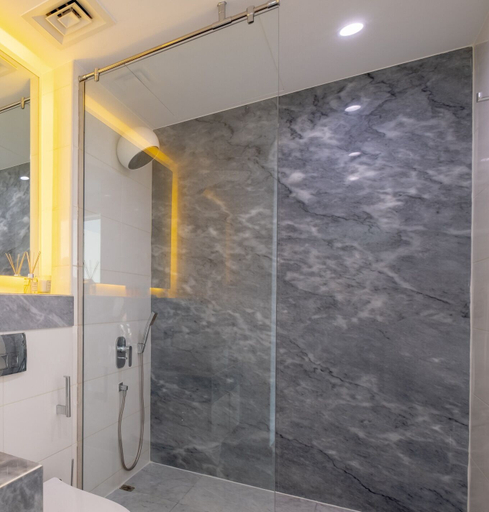 Bathroom, LUX Pad Executive Suite Canal View 5, Dubai