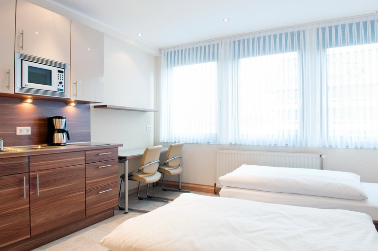 Bedroom 13