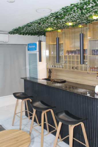 Food & Drinks 4, DOJ WORLD, Kosofe