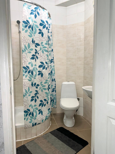 Bathroom 2, Hotel Vesta, Brovars'ka